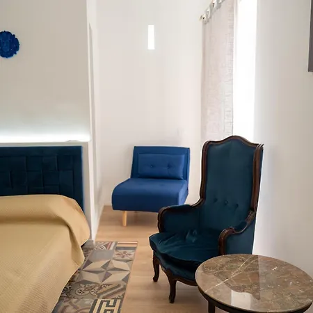 Casa Degli Aragonesi *